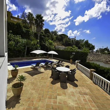 فيلة Tranquil Sea View For 8 *